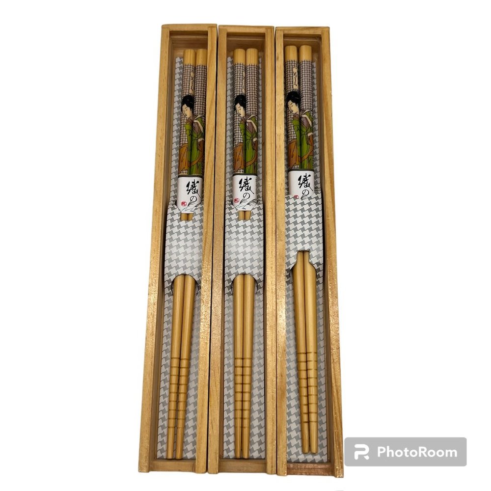 Vintage Set of 6 Wooden Chopsticks Geisha Girl Original Wood Box with Slide NWOT